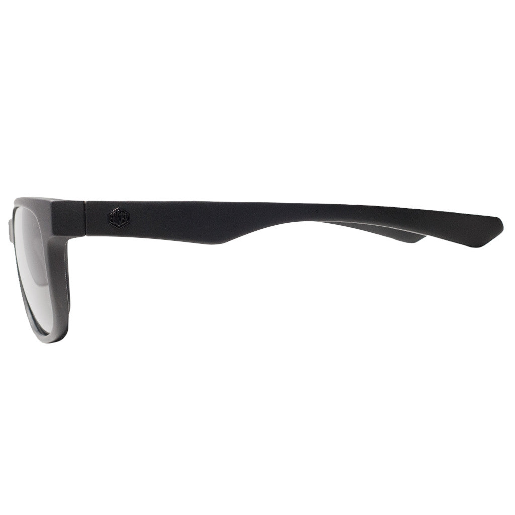 Flat black fashion lens sunglasses